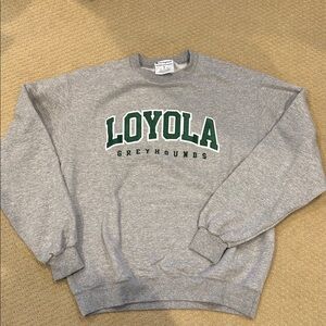 Loyola Greyhounds Gray Sweatshirt